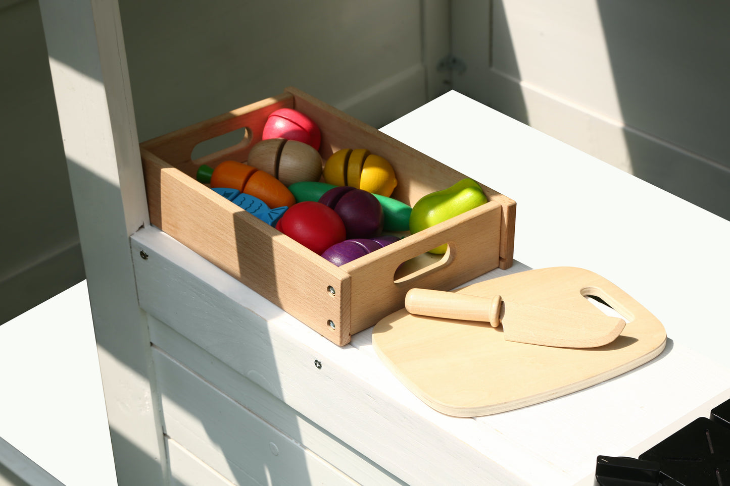 Reign Two Story Playhouse | 2MamaBees