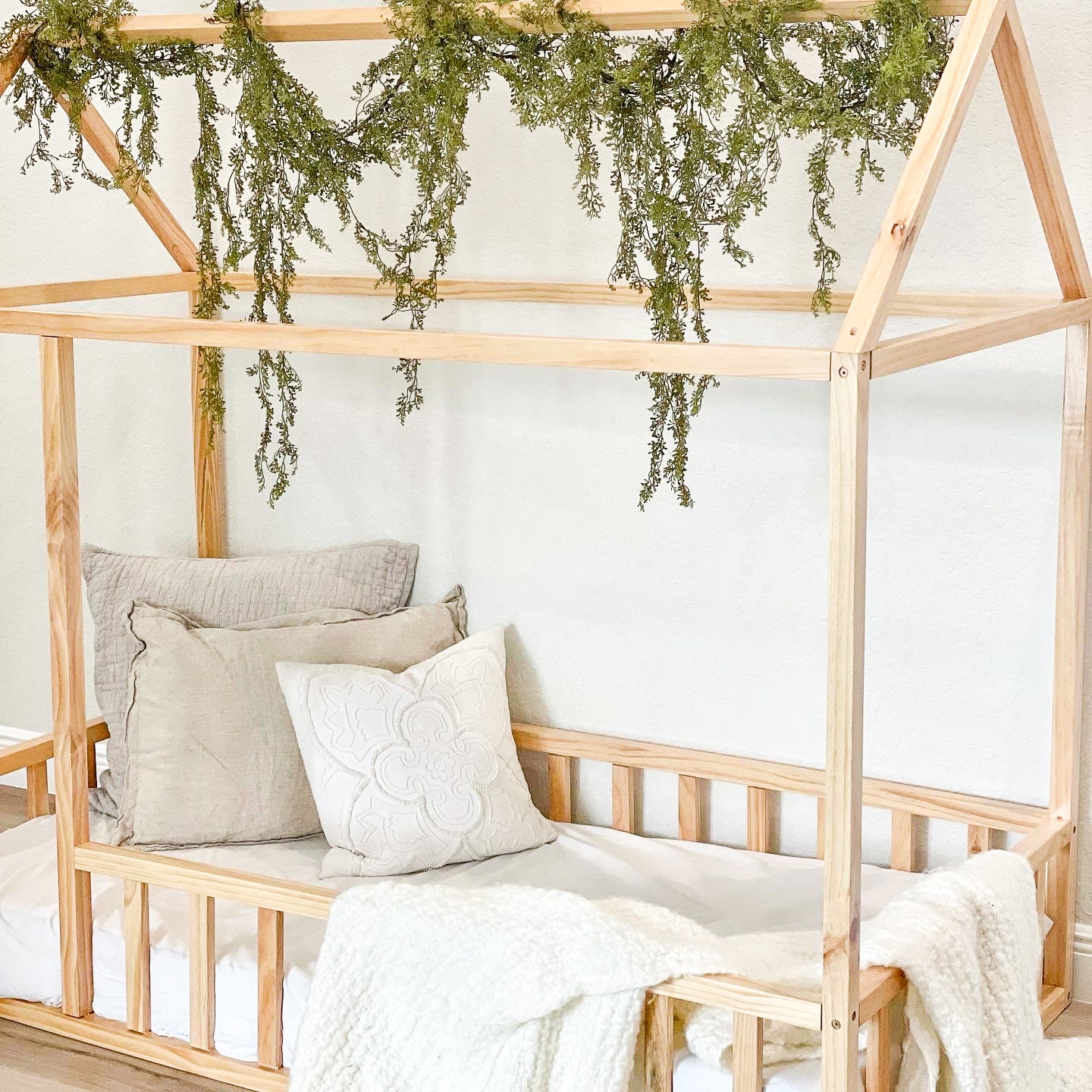 Montessori House Bed with Rails | 2MamaBees