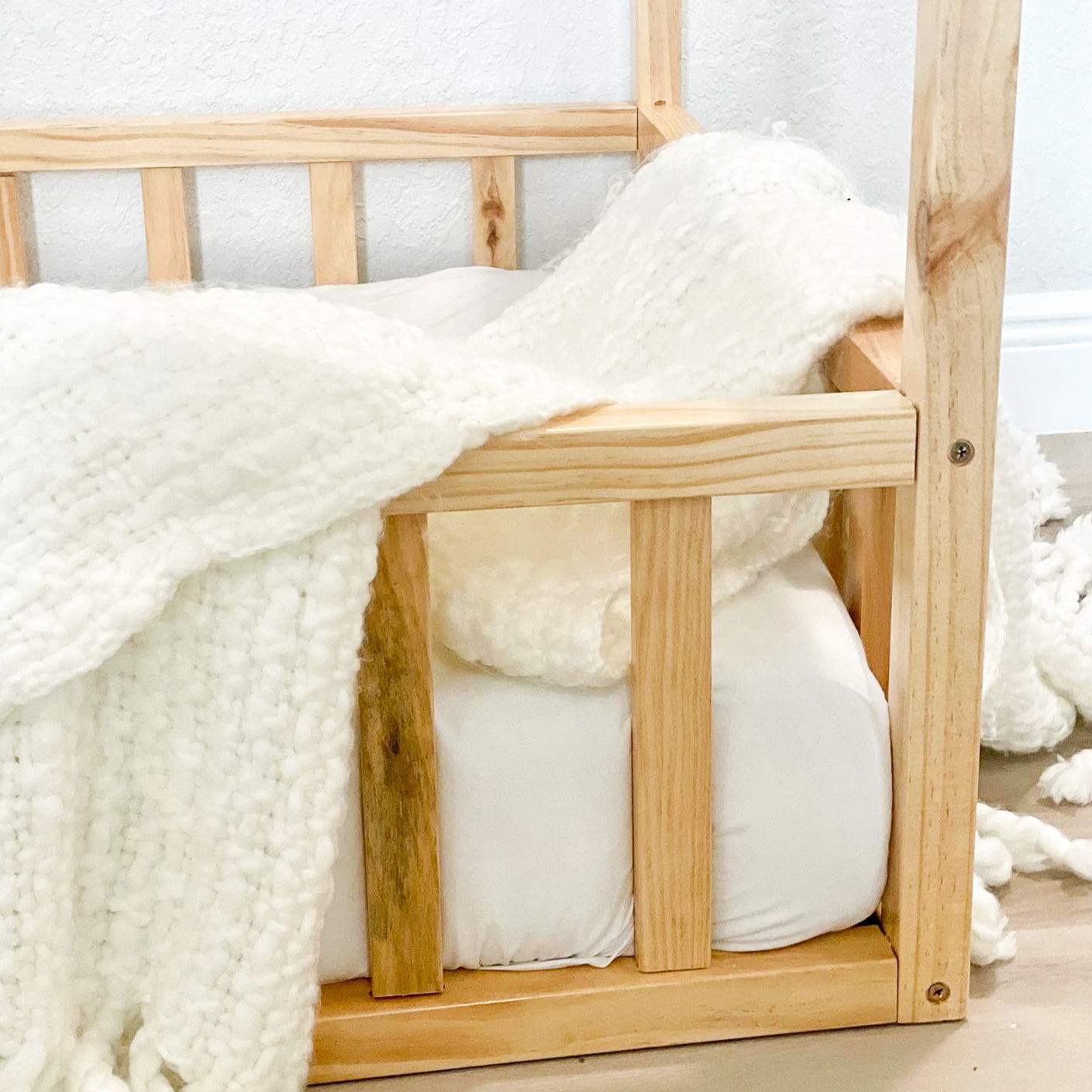 Montessori House Bed with Rails | 2MamaBees