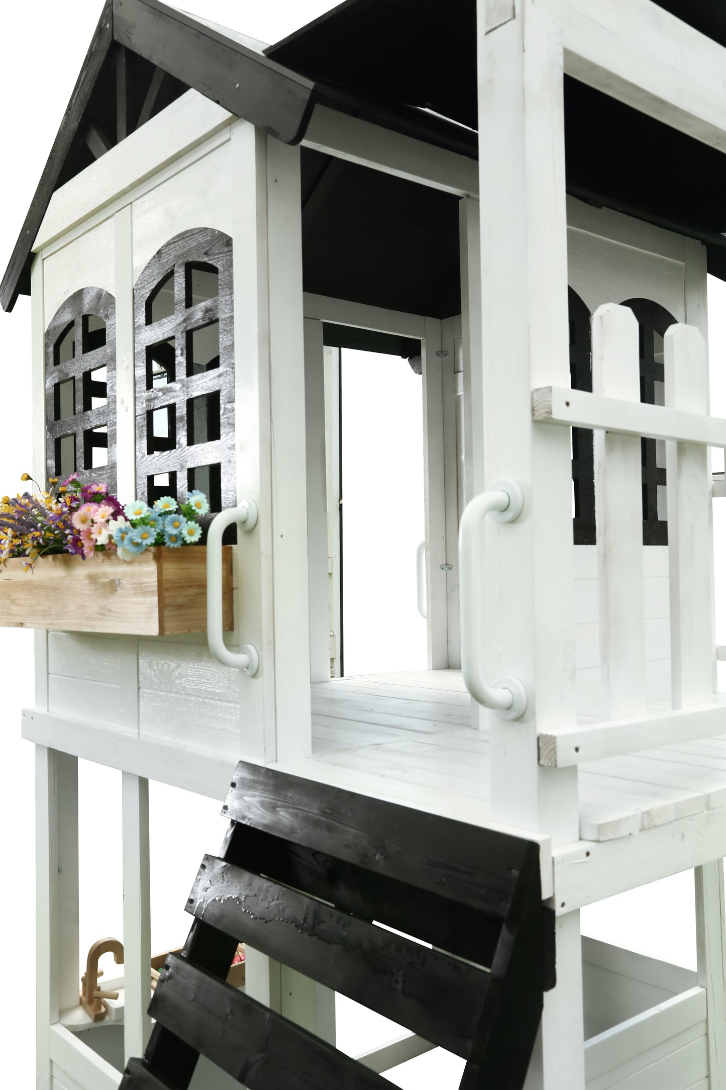 Reign Two Story Playhouse | 2MamaBees