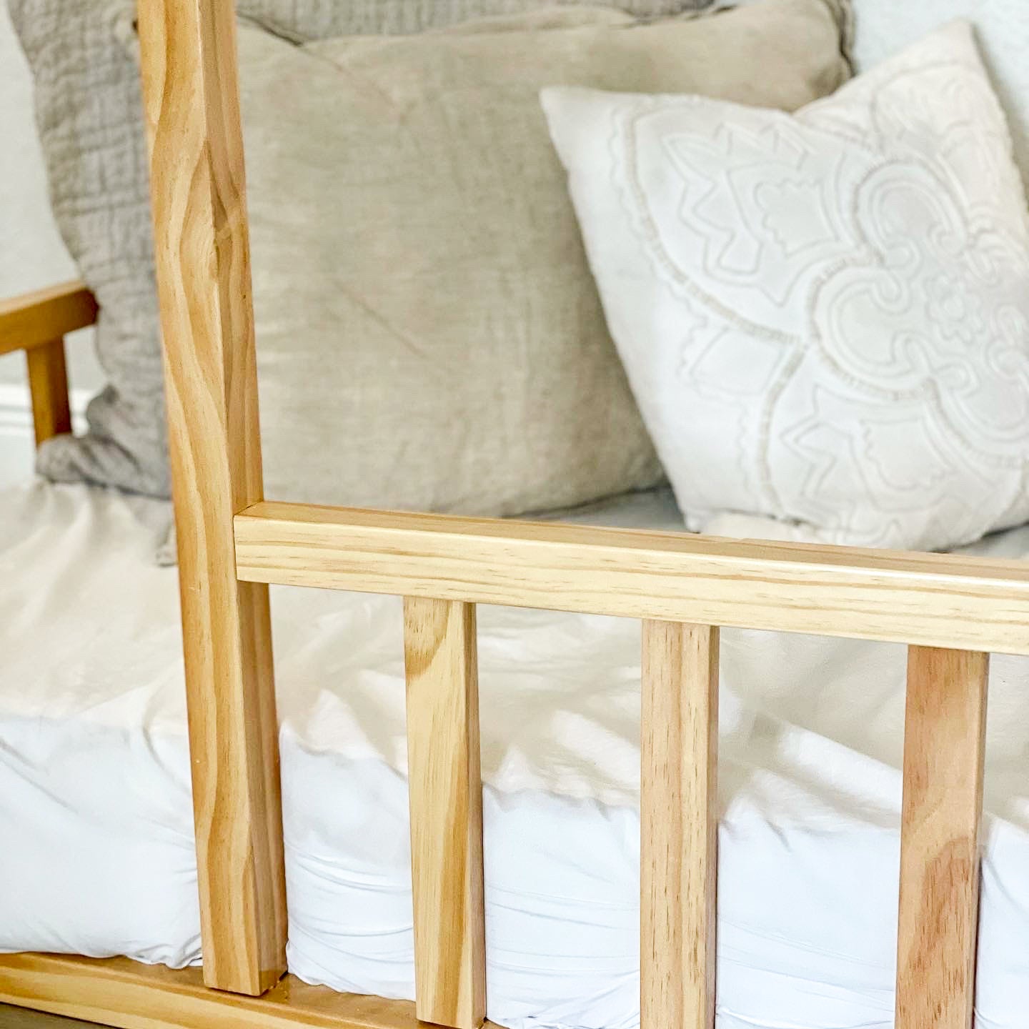 Montessori House Bed with Rails | 2MamaBees